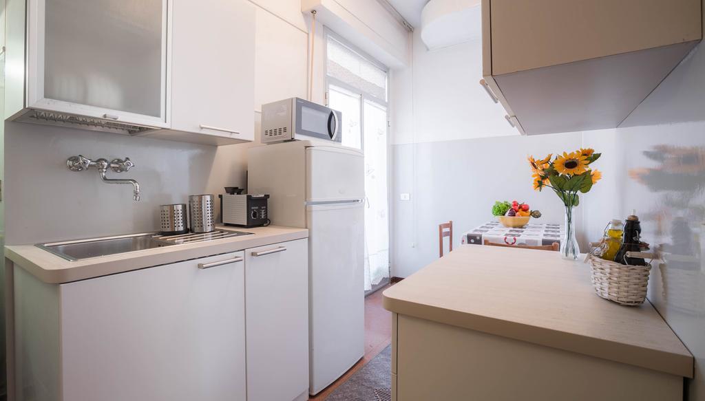 Simple Station Stay Флоренция Екстериор снимка